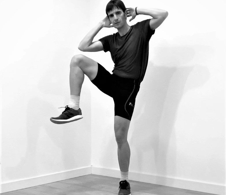 Abdominales de pie: un trabajo muy completo